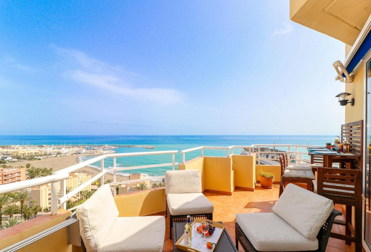 شقة Penthouse With Panoramic Views - Puerto Marina بينالماذينا المظهر الخارجي الصورة