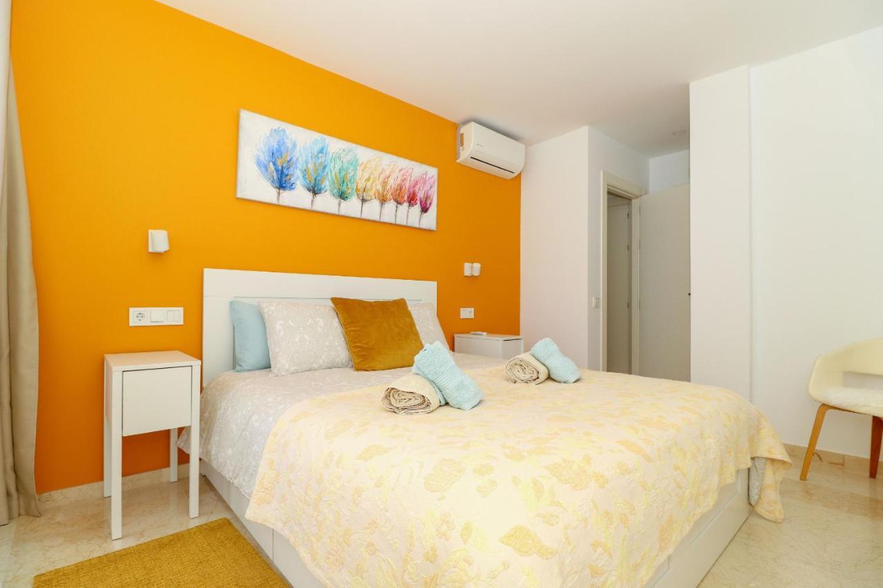 شقة Penthouse With Panoramic Views - Puerto Marina بينالماذينا المظهر الخارجي الصورة