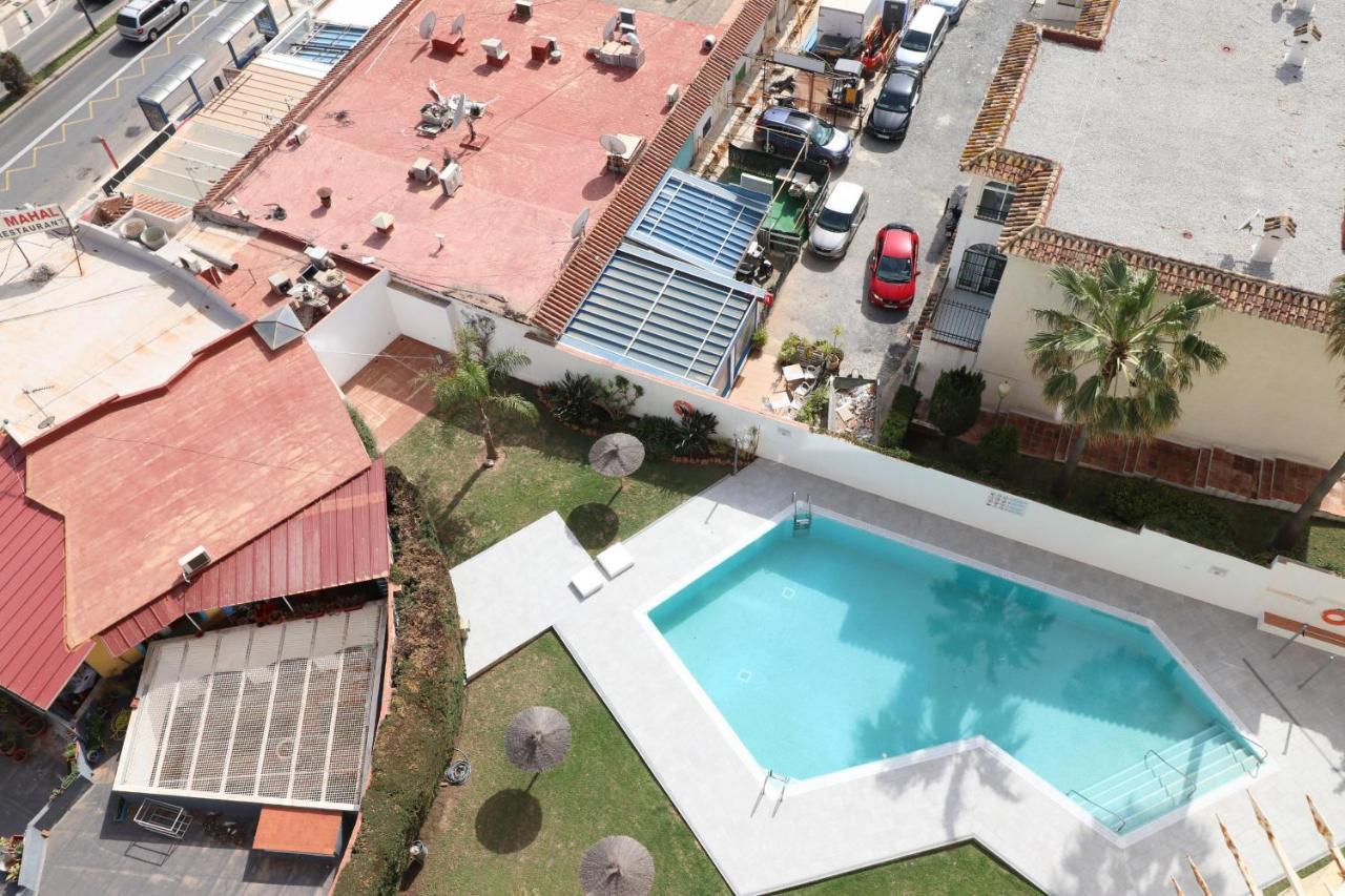 شقة Penthouse With Panoramic Views - Puerto Marina بينالماذينا المظهر الخارجي الصورة
