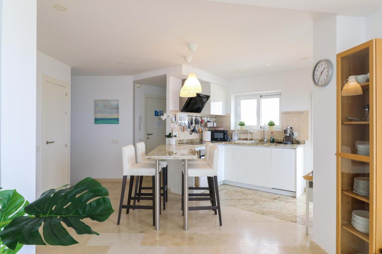 شقة Penthouse With Panoramic Views - Puerto Marina بينالماذينا المظهر الخارجي الصورة