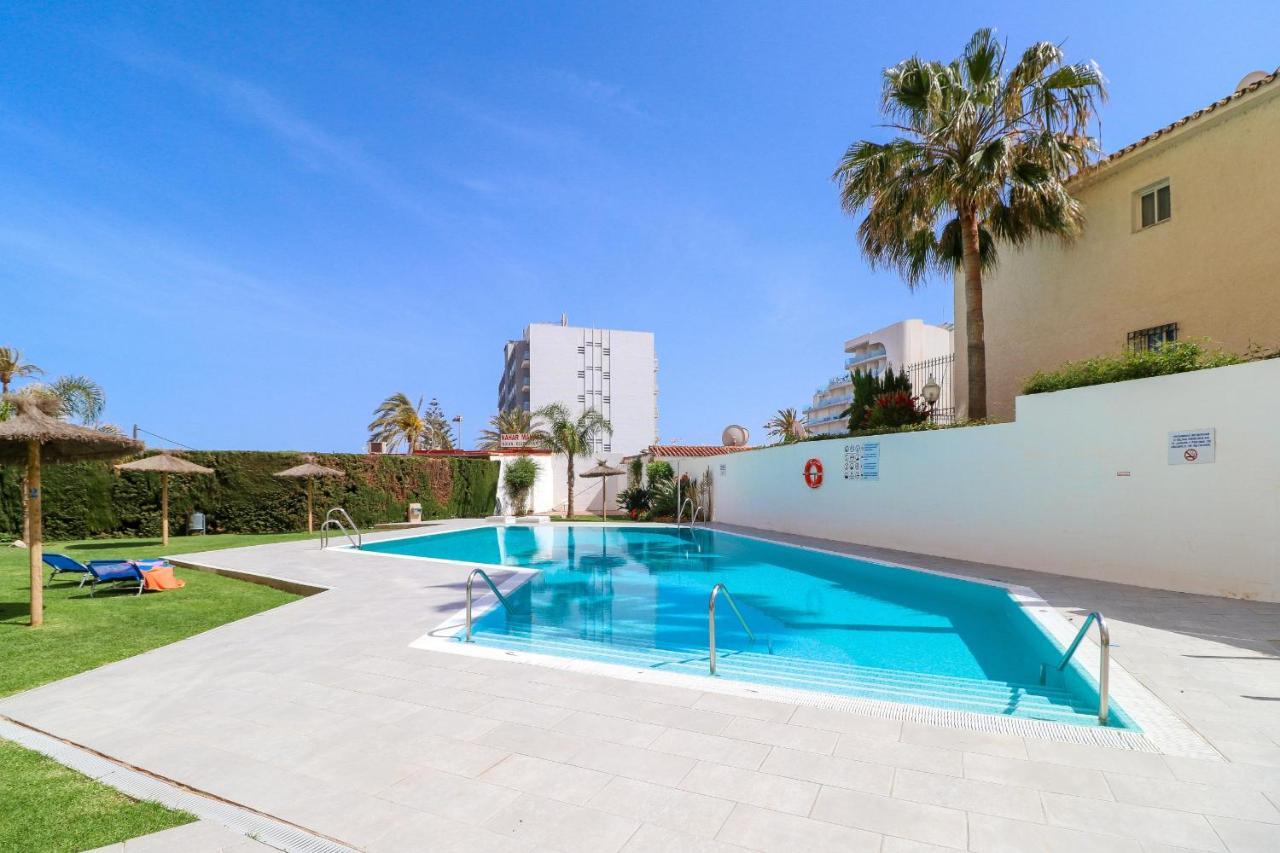 شقة Penthouse With Panoramic Views - Puerto Marina بينالماذينا المظهر الخارجي الصورة